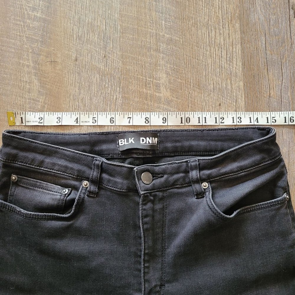 BLK DNM High Waist Flare Stretch Black Jeans Size 30 - Picture 8 of 8
